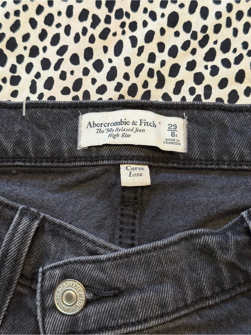 Abercrombie & Fitch Women's High-Rise Relaxed Jeans in Charcoal Black